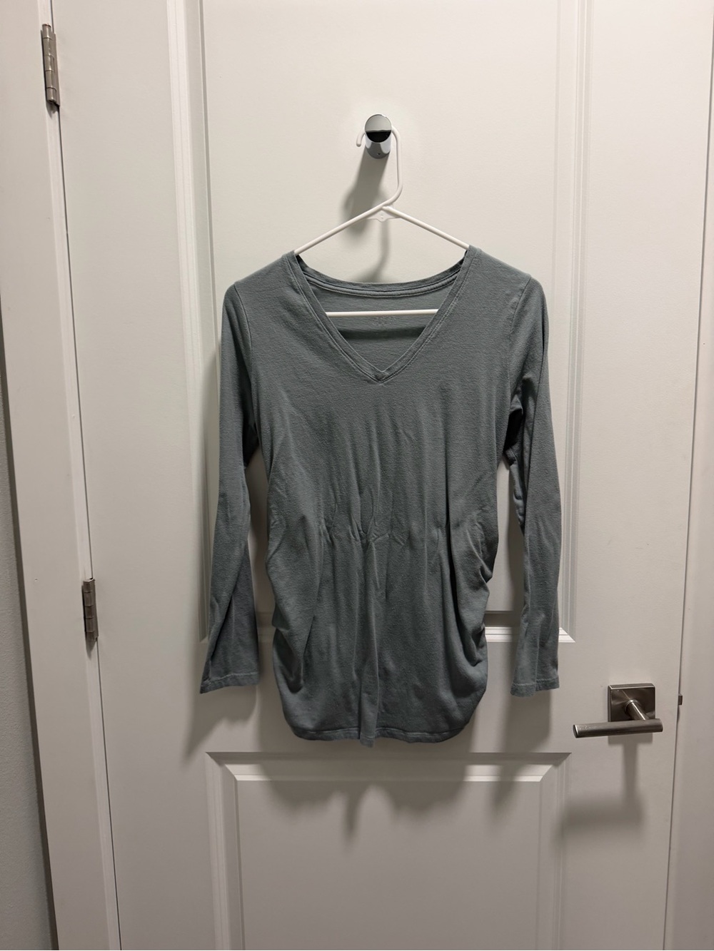 Women's Maternity V-Neck Long Sleeve Top in Slate Gray